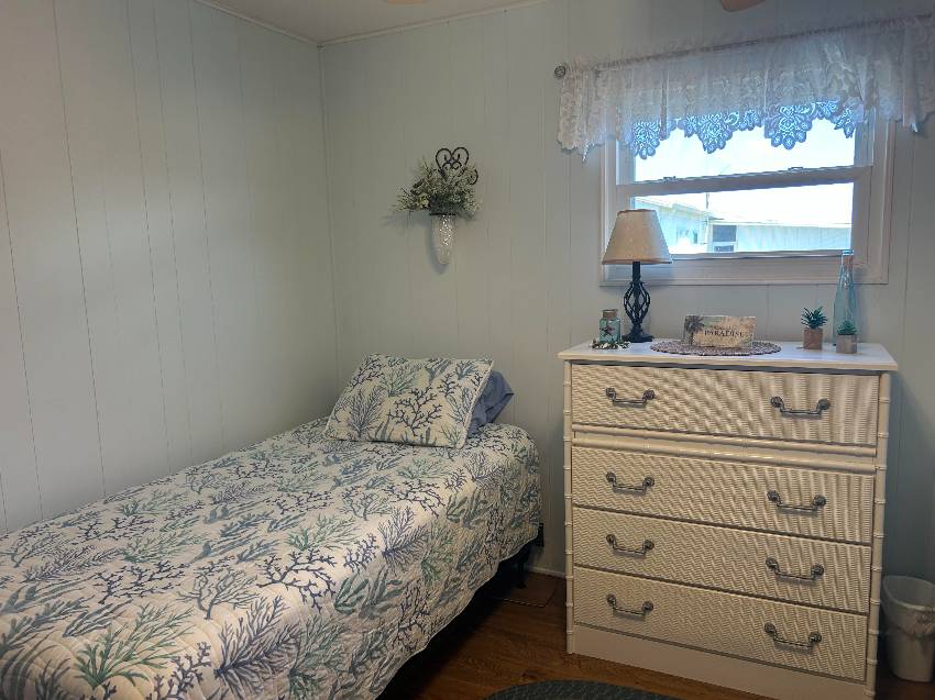 40 Kingsport Ave a Palmetto, FL Mobile or Manufactured Home for Sale