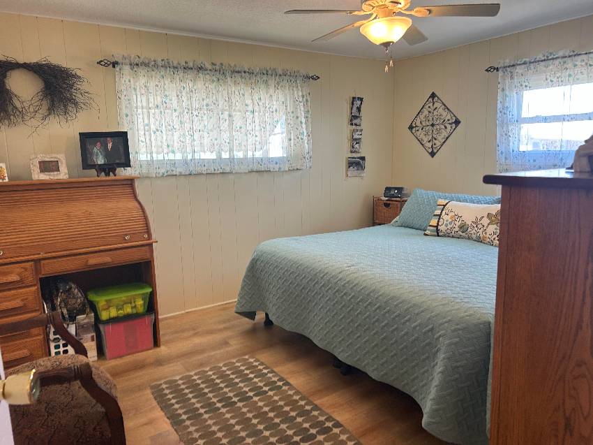 40 Kingsport Ave a Palmetto, FL Mobile or Manufactured Home for Sale