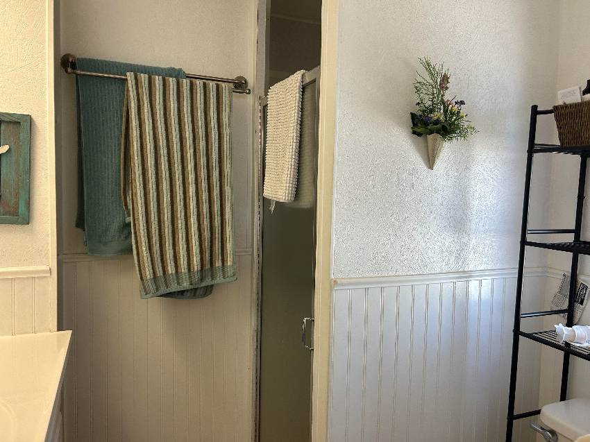 40 Kingsport Ave a Palmetto, FL Mobile or Manufactured Home for Sale
