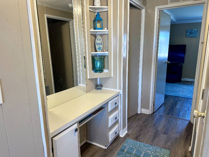 7520 Westwood Dr a Ellenton, FL Mobile or Manufactured Home for Sale