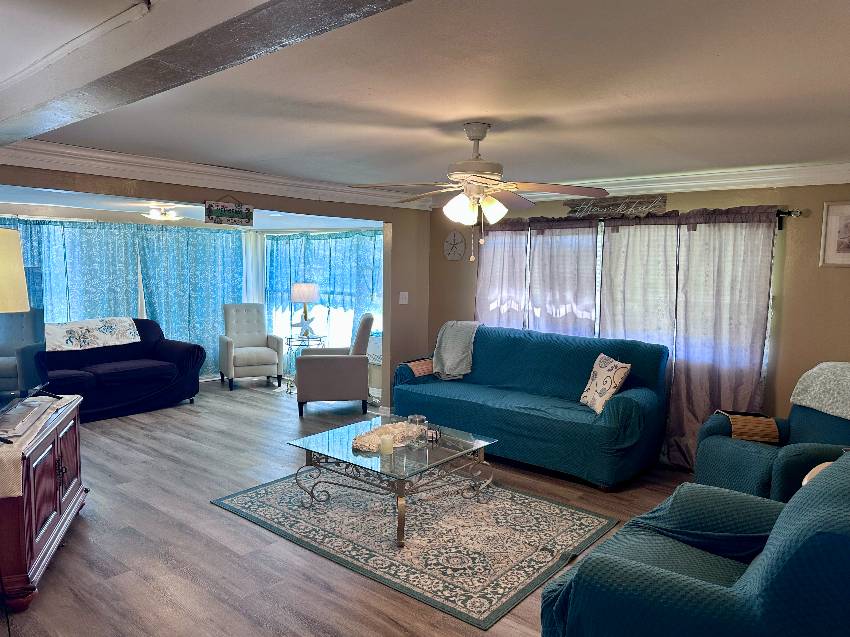 7520 Westwood Dr a Ellenton, FL Mobile or Manufactured Home for Sale