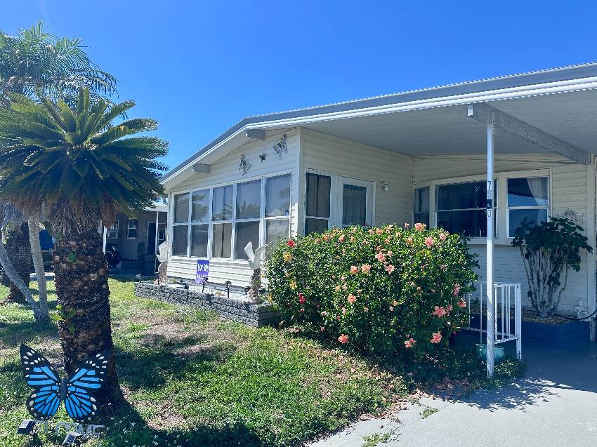 7520 Westwood Dr a Ellenton, FL Mobile or Manufactured Home for Sale