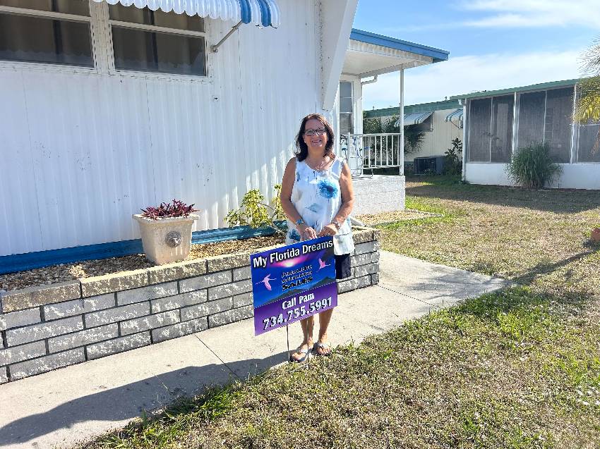 2 Kingsport Ave a Palmetto, FL Mobile or Manufactured Home for Sale