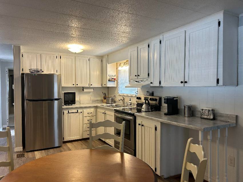 2 Kingsport Ave a Palmetto, FL Mobile or Manufactured Home for Sale