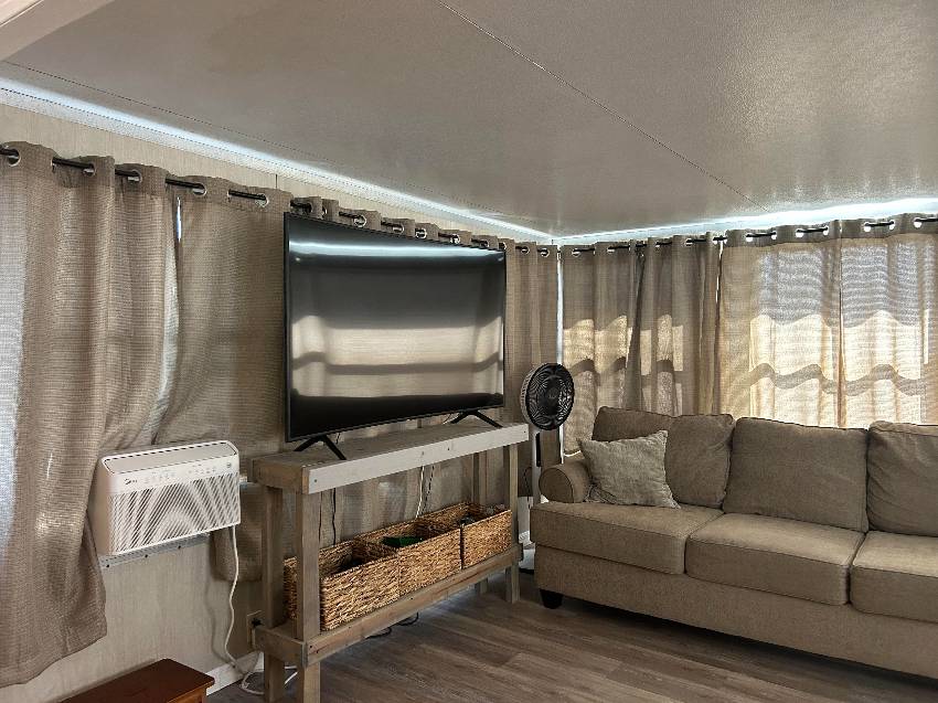 2 Kingsport Ave a Palmetto, FL Mobile or Manufactured Home for Sale