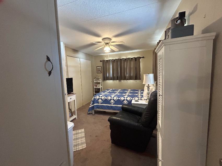 2 Kingsport Ave a Palmetto, FL Mobile or Manufactured Home for Sale