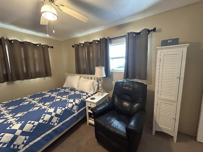 2 Kingsport Ave a Palmetto, FL Mobile or Manufactured Home for Sale
