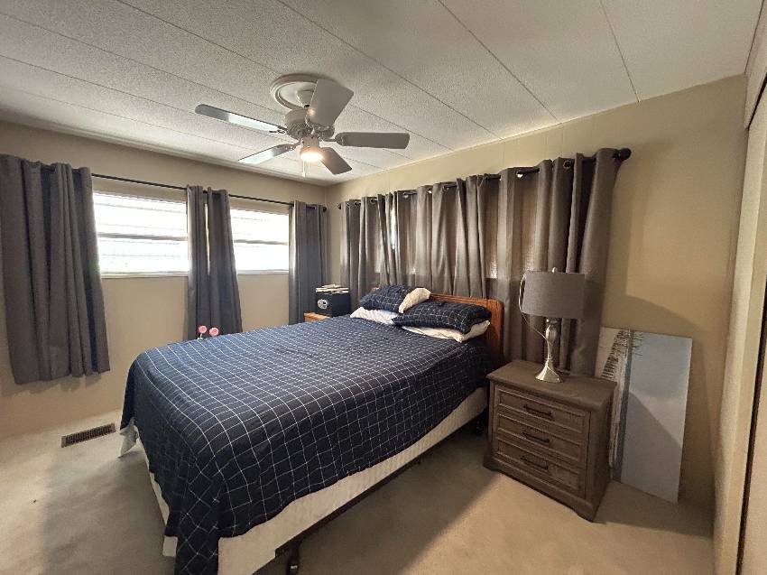 2 Kingsport Ave a Palmetto, FL Mobile or Manufactured Home for Sale
