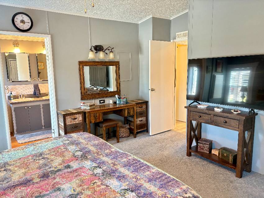 1254 N Indies Cir a Venice, FL Mobile or Manufactured Home for Sale