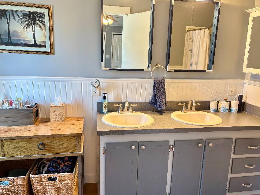 1254 N Indies Cir a Venice, FL Mobile or Manufactured Home for Sale