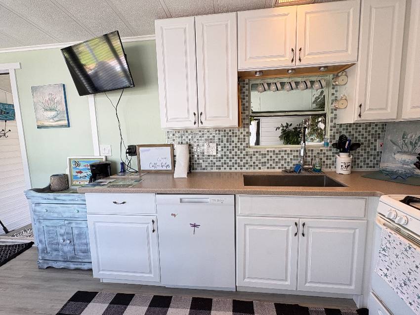 1300 N River Rd Lot C87 a Venice, FL Mobile or Manufactured Home for Sale
