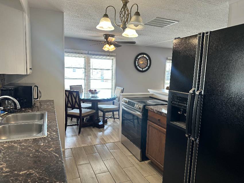 490 Sandalwood Ln a Ellenton, FL Mobile or Manufactured Home for Sale