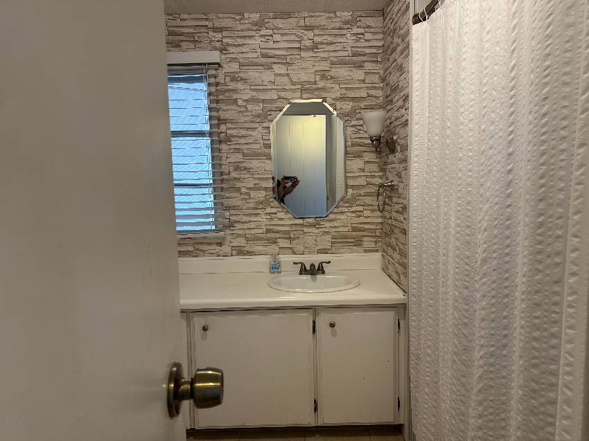 490 Sandalwood Ln a Ellenton, FL Mobile or Manufactured Home for Sale