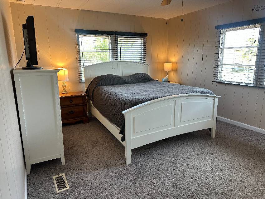 490 Sandalwood Ln a Ellenton, FL Mobile or Manufactured Home for Sale