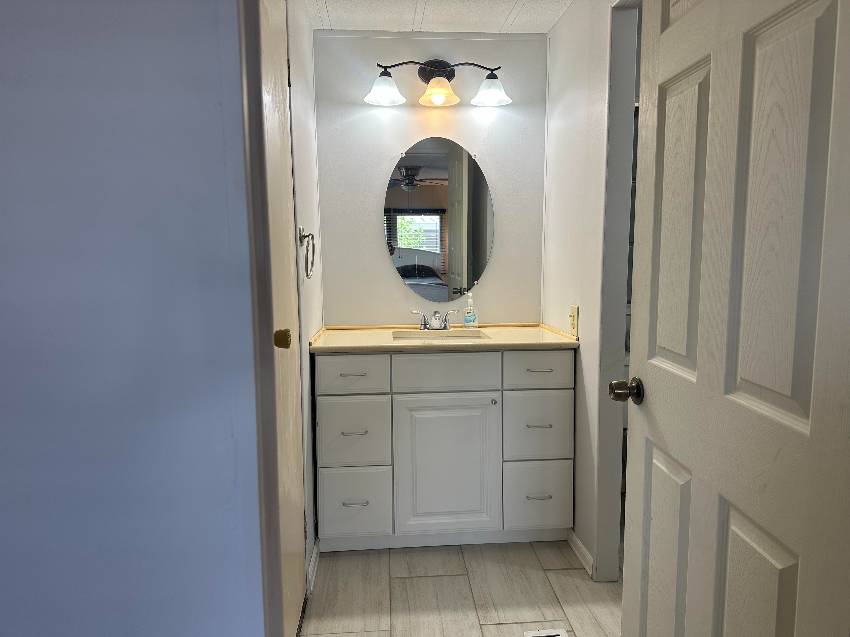490 Sandalwood Ln a Ellenton, FL Mobile or Manufactured Home for Sale