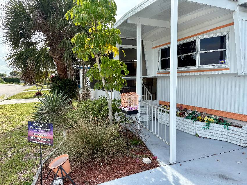 966 Questa a Venice, FL Mobile or Manufactured Home for Sale