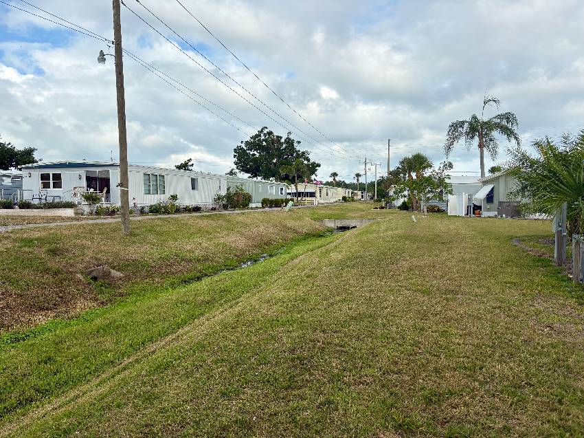 1303 S Indies Cir a Venice, FL Mobile or Manufactured Home for Sale