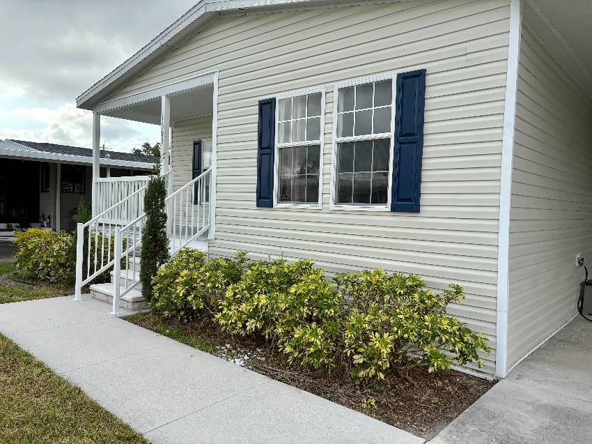 1303 S Indies Cir a Venice, FL Mobile or Manufactured Home for Sale