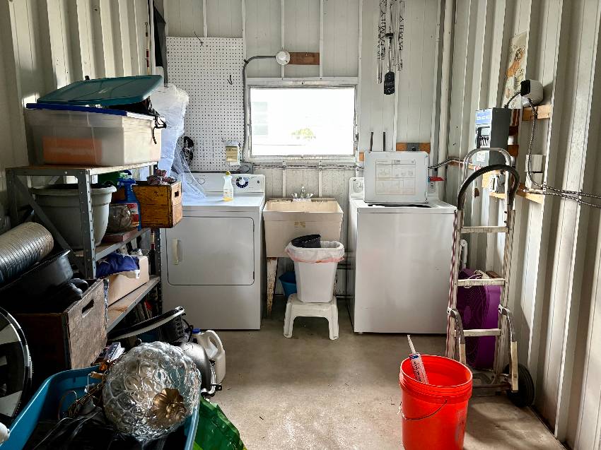 916 Roseau a Venice, FL Mobile or Manufactured Home for Sale