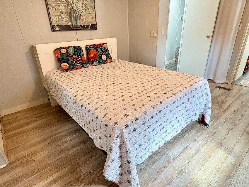916 Roseau a Venice, FL Mobile or Manufactured Home for Sale