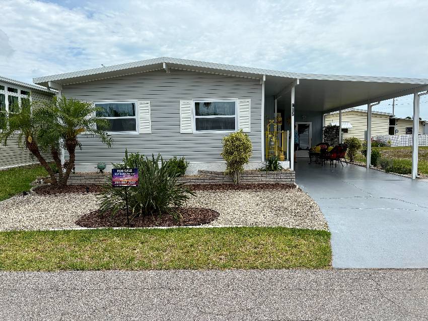 916 Roseau a Venice, FL Mobile or Manufactured Home for Sale