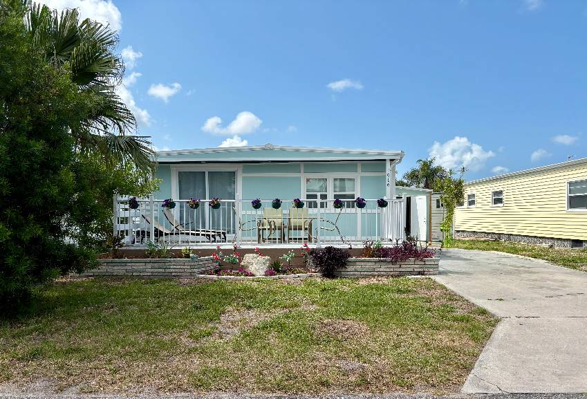 916 Posadas a Venice, FL Mobile or Manufactured Home for Sale