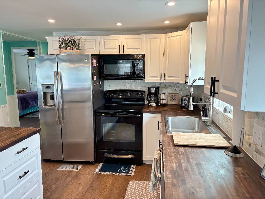 916 Posadas a Venice, FL Mobile or Manufactured Home for Sale