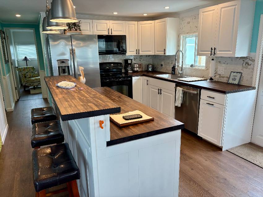 916 Posadas a Venice, FL Mobile or Manufactured Home for Sale