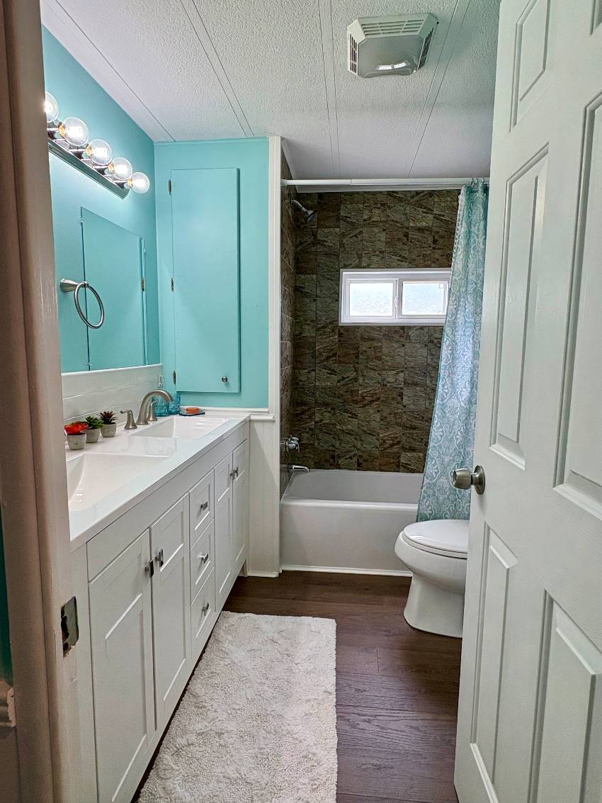 916 Posadas a Venice, FL Mobile or Manufactured Home for Sale