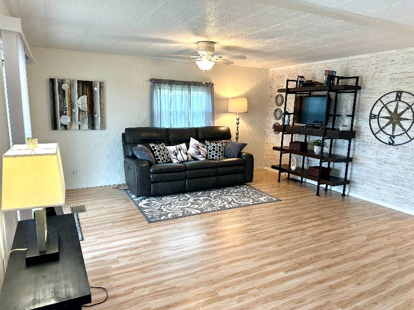 3811 Sunset Dr a Ellenton, FL Mobile or Manufactured Home for Sale