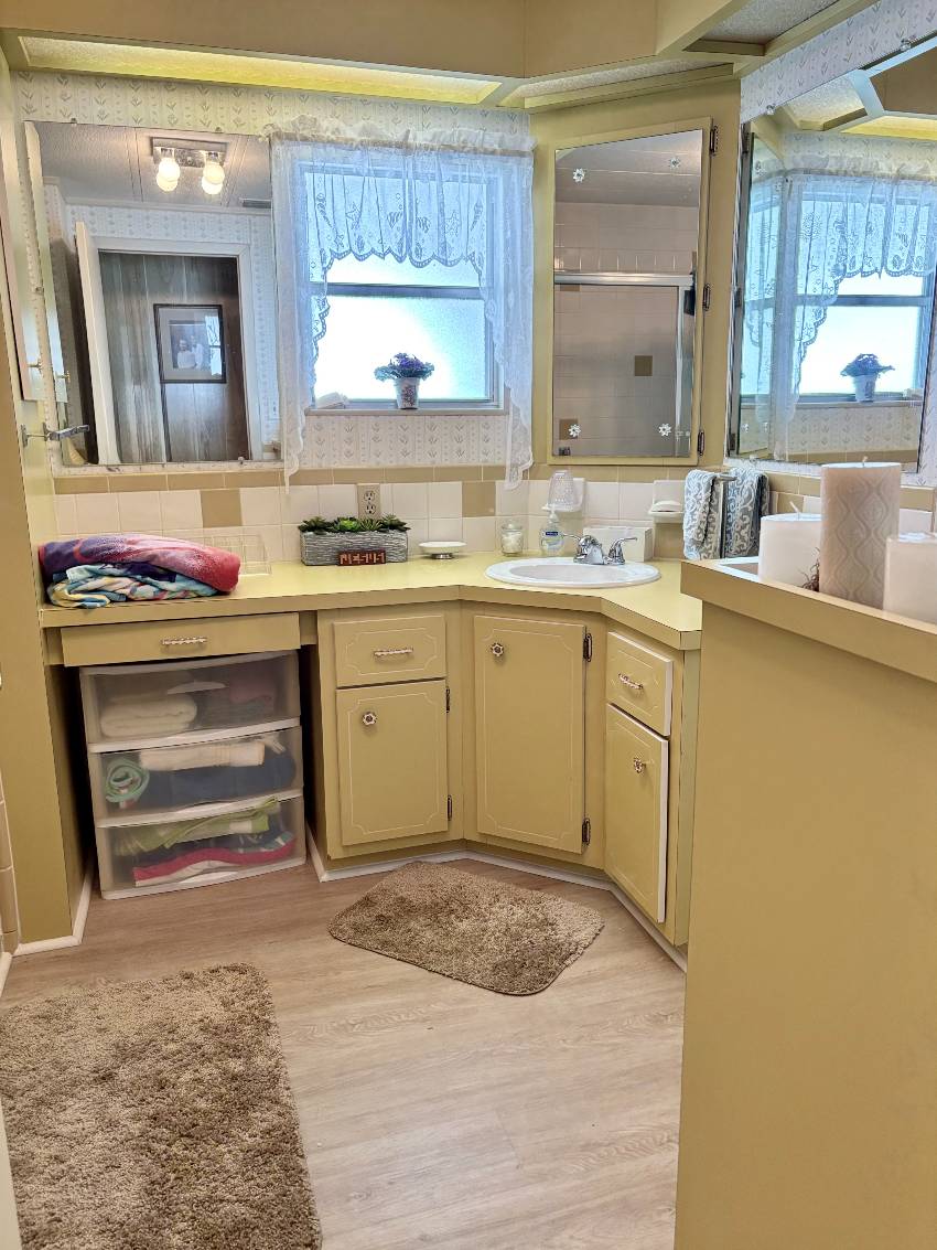 931 Vincent a Venice, FL Mobile or Manufactured Home for Sale