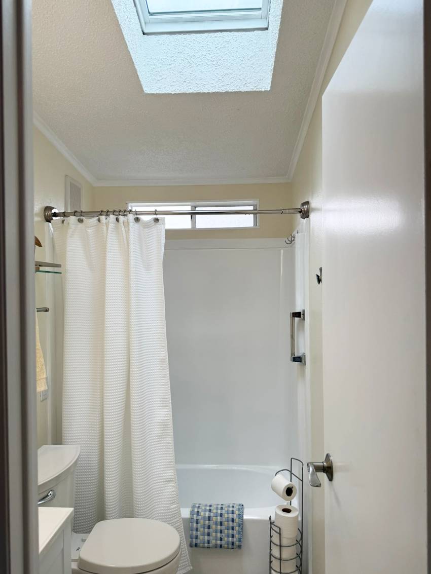 110 Jacaranda Way a Parrish, FL Mobile or Manufactured Home for Sale