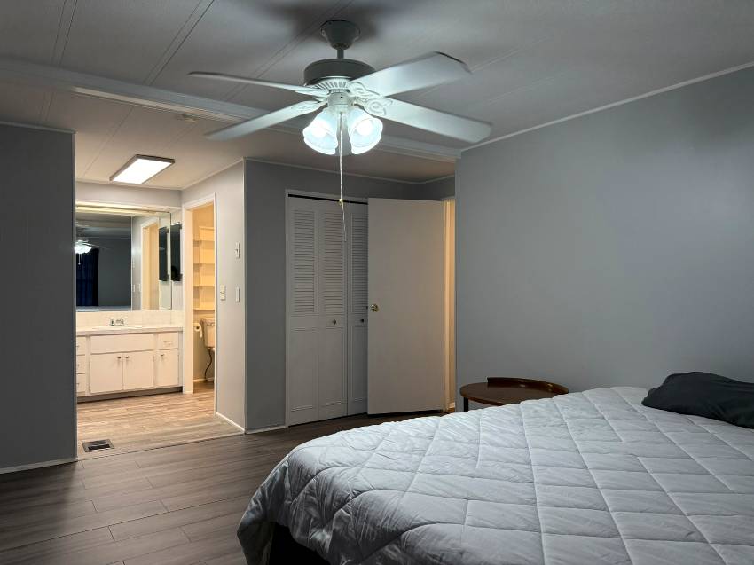 401 Peppertree a Ellenton, FL Mobile or Manufactured Home for Sale