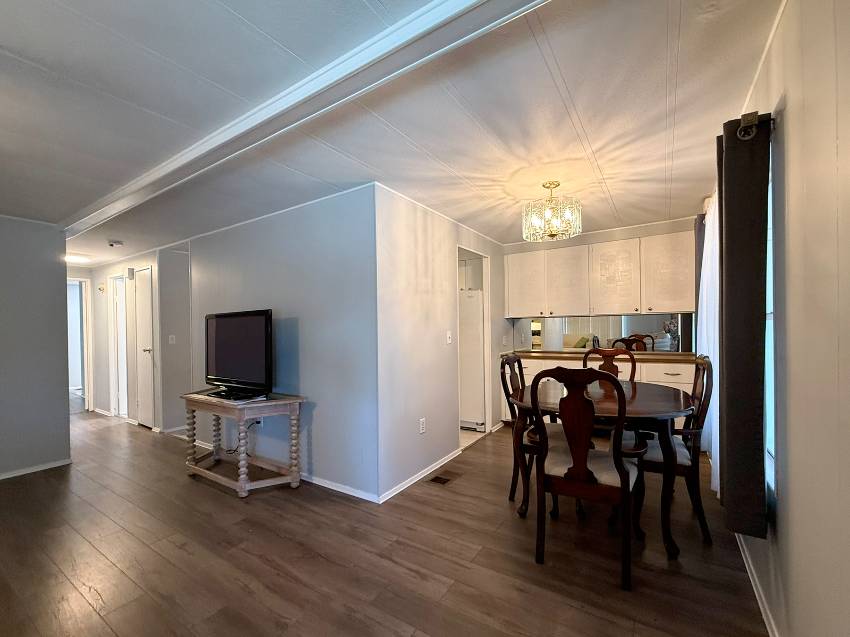 401 Peppertree a Ellenton, FL Mobile or Manufactured Home for Sale