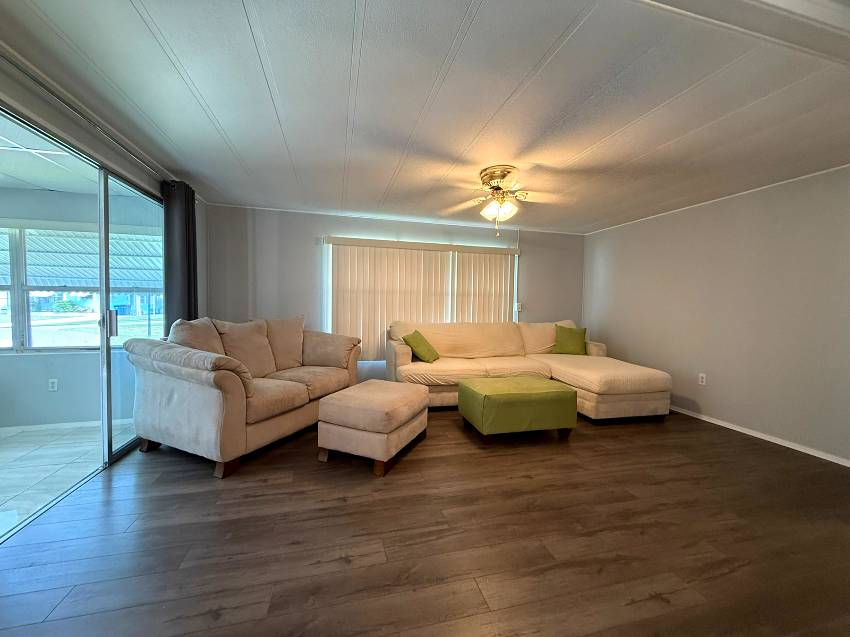 401 Peppertree a Ellenton, FL Mobile or Manufactured Home for Sale