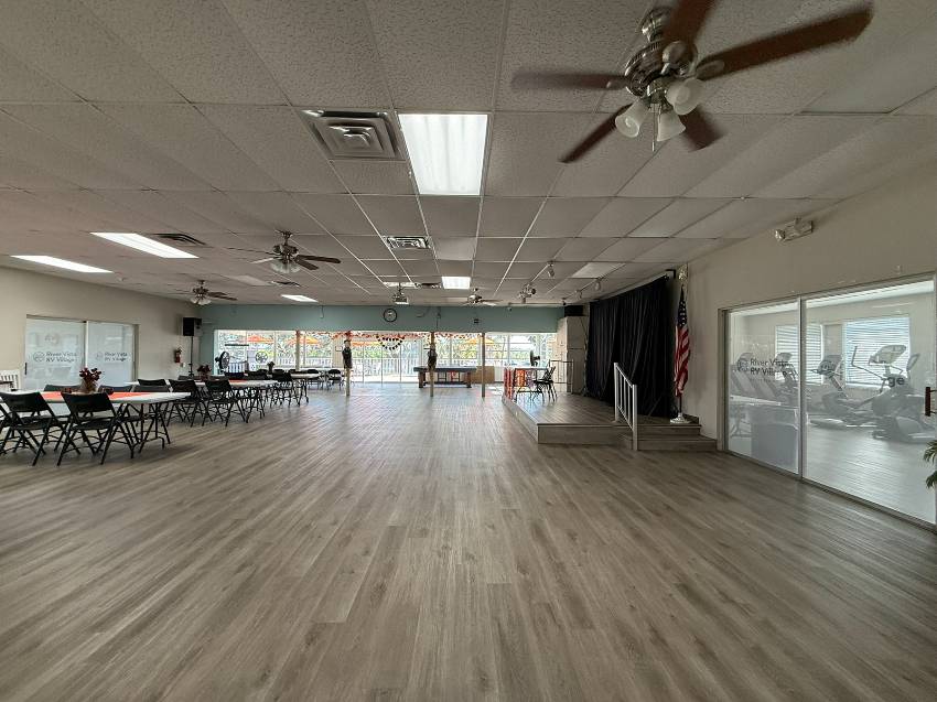 2206 Chaney Dr Lot 305 a Ruskin, FL Mobile or Manufactured Home for Sale