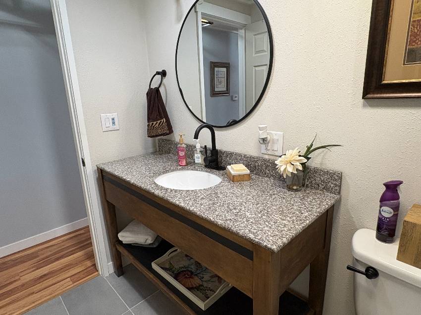 921 Orinoco a Venice, FL Mobile or Manufactured Home for Sale