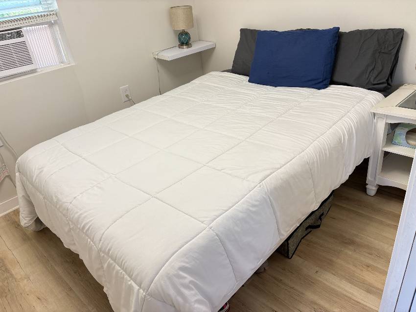 1300 N River Road, Lot R26 a Venice, FL Mobile or Manufactured Home for Sale