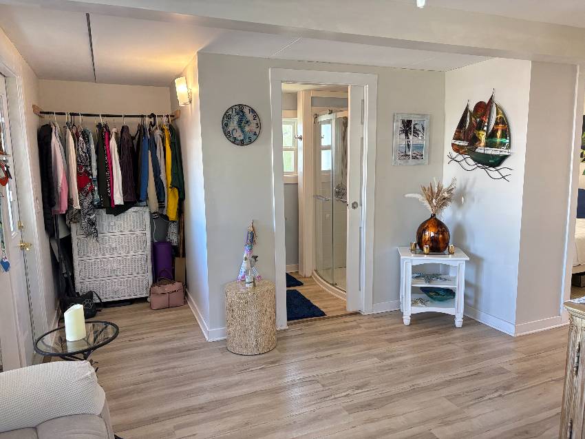 1300 N River Road, Lot R26 a Venice, FL Mobile or Manufactured Home for Sale