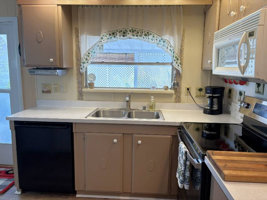 907 Trinidad W a Venice, FL Mobile or Manufactured Home for Sale