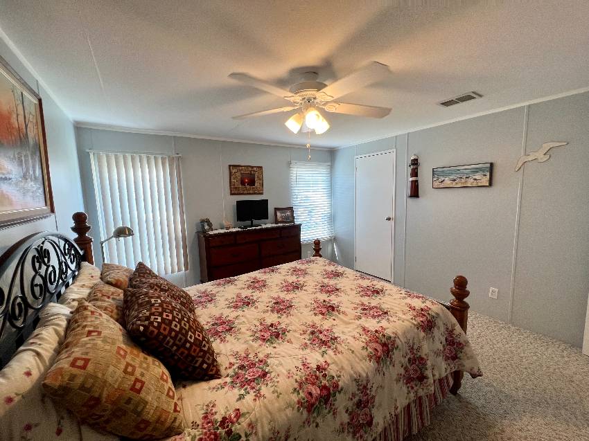 8023 Buena Vista Dr a Ellenton, FL Mobile or Manufactured Home for Sale