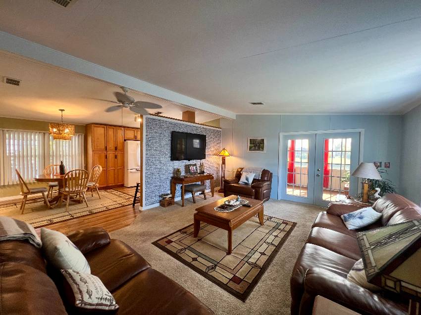 8023 Buena Vista Dr a Ellenton, FL Mobile or Manufactured Home for Sale