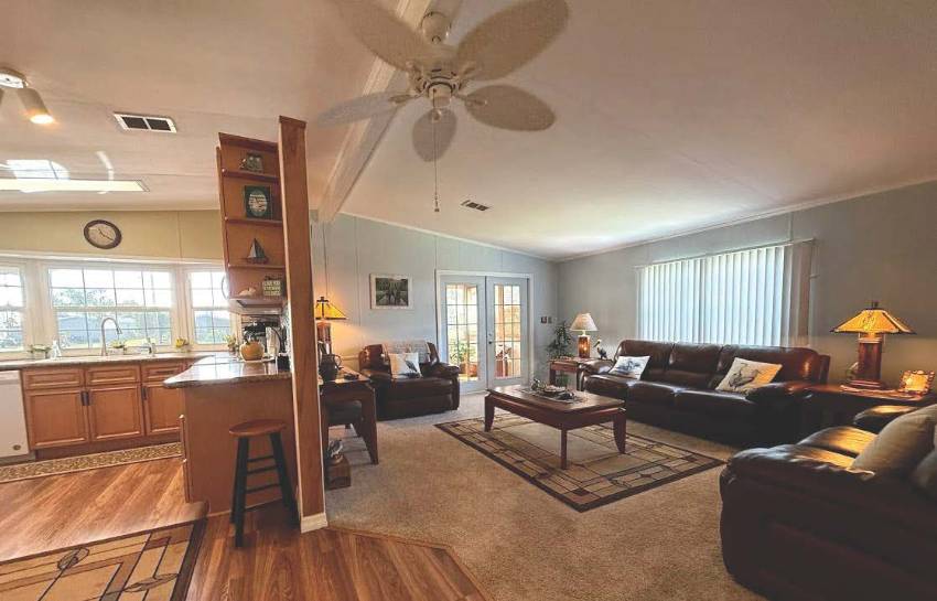 8023 Buena Vista Dr a Ellenton, FL Mobile or Manufactured Home for Sale