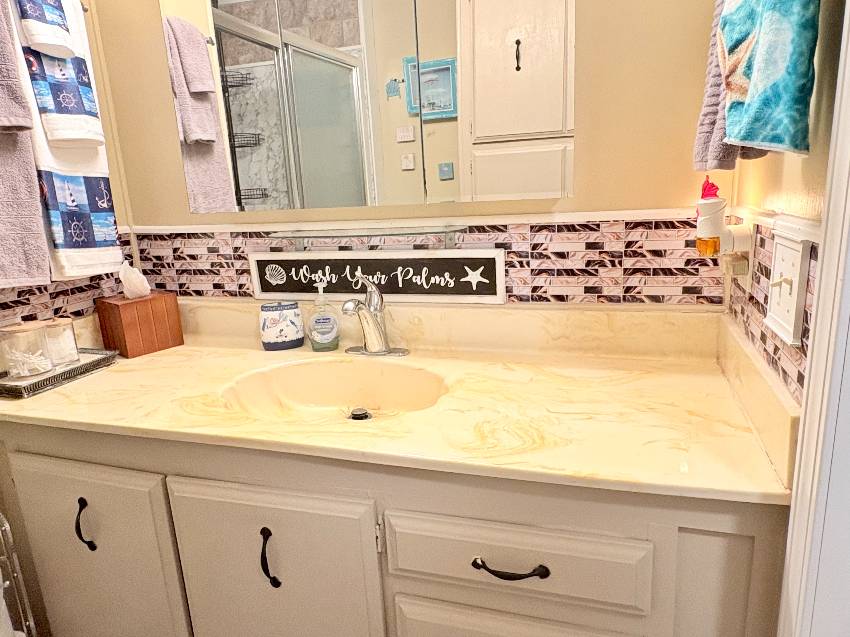 445 Cobia a Venice, FL Mobile or Manufactured Home for Sale