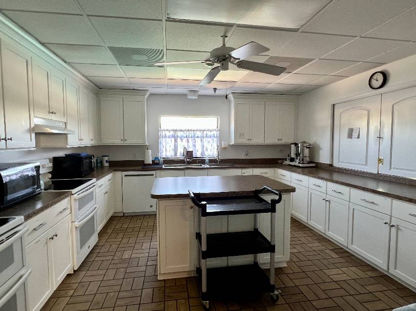 9833 Sucia Circle a Parrish, FL Mobile or Manufactured Home for Sale