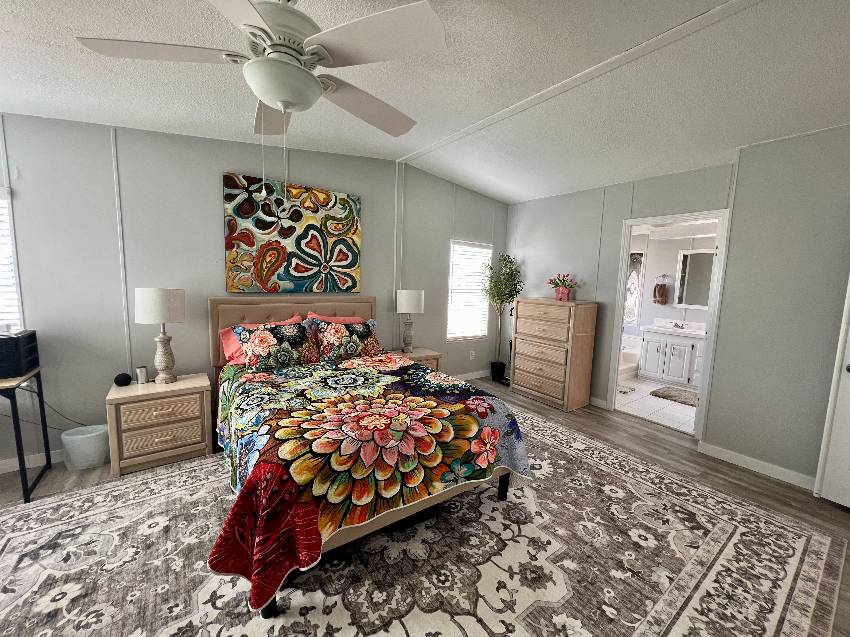 9833 Sucia Circle a Parrish, FL Mobile or Manufactured Home for Sale