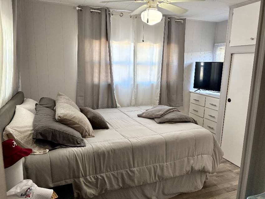 176 4th Street E a Nokomis, FL Mobile or Manufactured Home for Sale