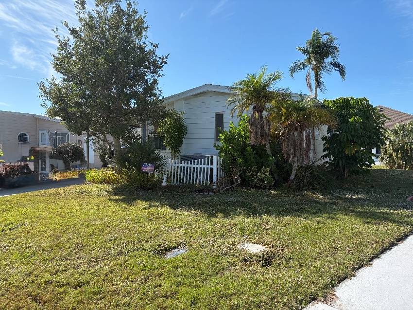 1161 Kingston Way a Venice, FL Mobile or Manufactured Home for Sale