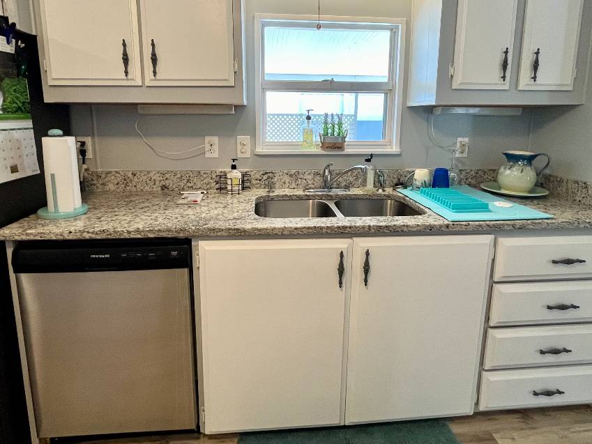 987 Haiti  E a Venice, FL Mobile or Manufactured Home for Sale