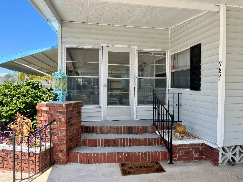 987 Haiti  E a Venice, FL Mobile or Manufactured Home for Sale